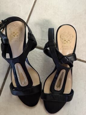Vince Camuto Manita Heels Shoe Strappy Sandal Black Sz 8.5 Jeweled T Strap